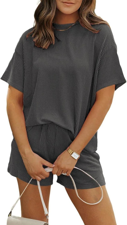 Summer Hot Sale💥Women's Solid Textured Pocket Shorts Set